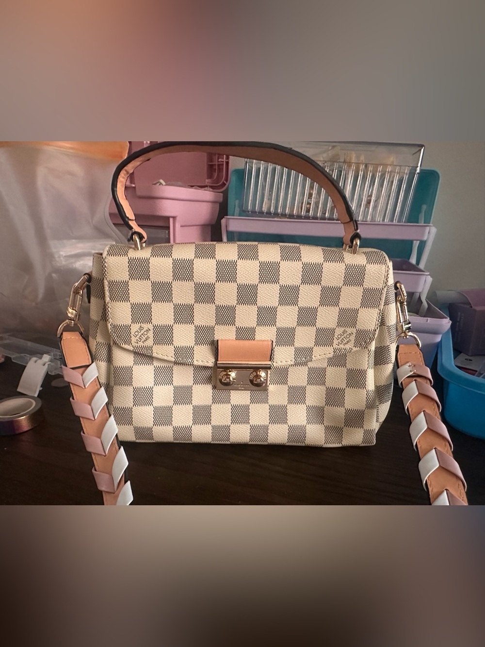 Source Unknown Cream and Tan Checked Satchel with Gold Hardware - Picture 2 of 13